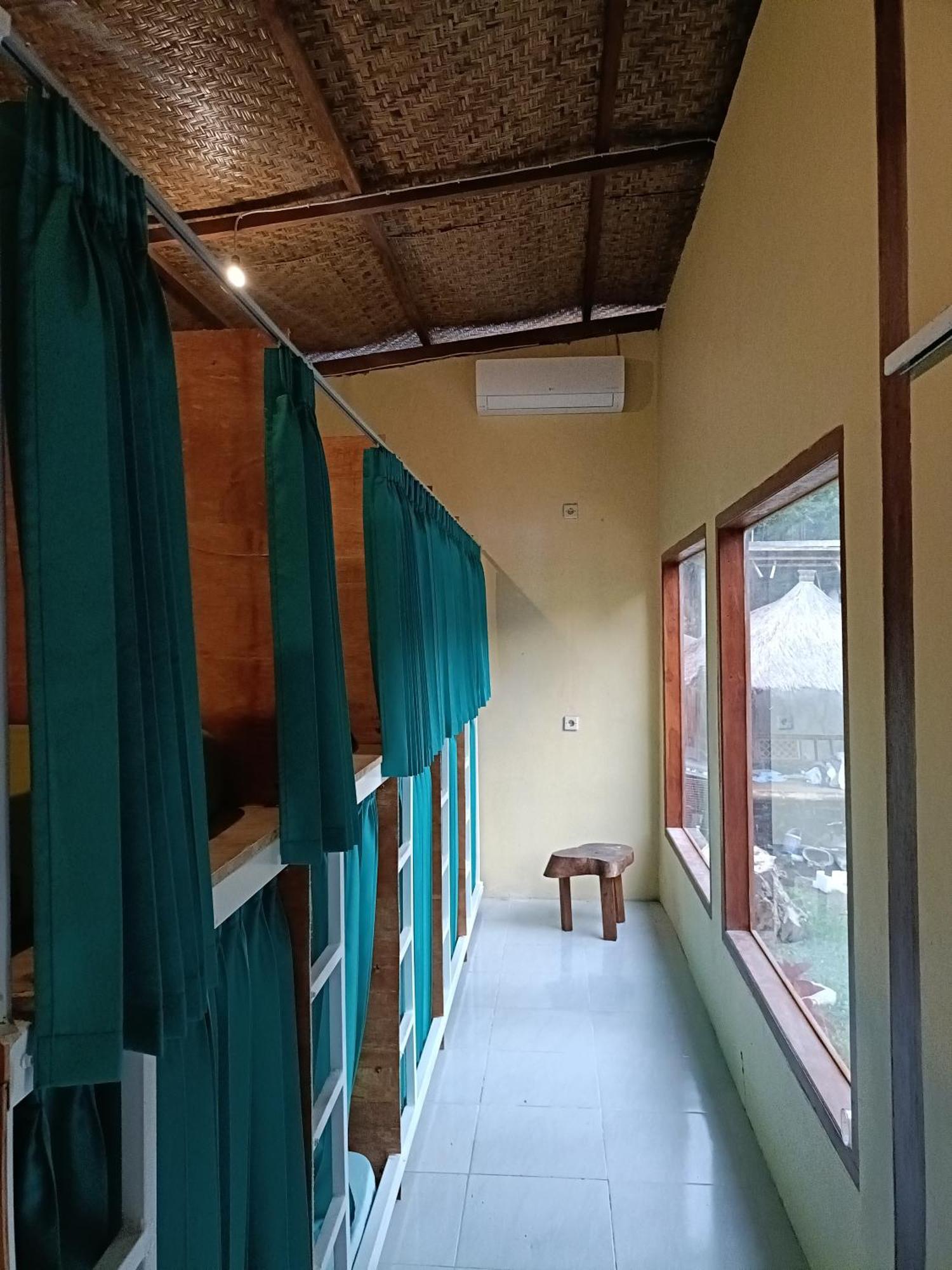La Vie En Rose Hotel Senggigi Eksteriør billede