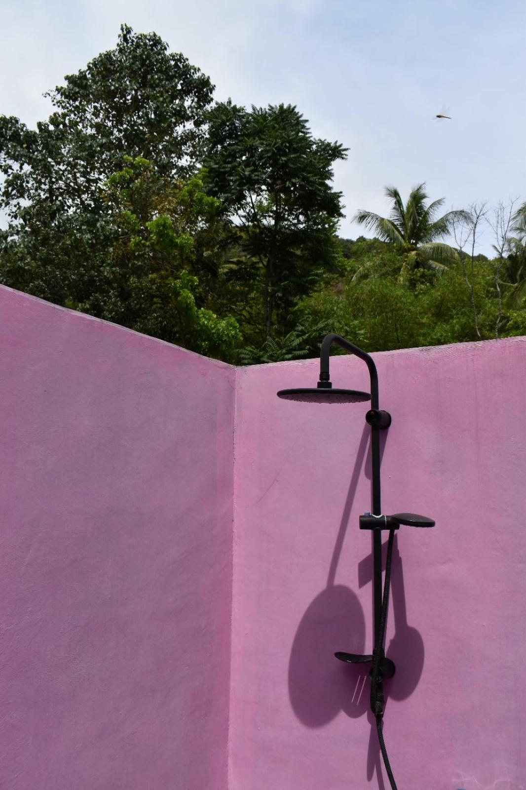 La Vie En Rose Hotel Senggigi Eksteriør billede